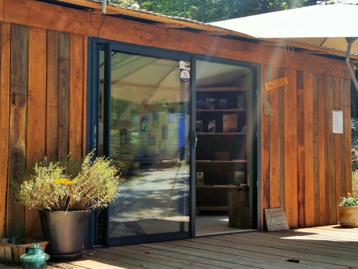 Camping La Chataigneraie Gravieres Exterior foto